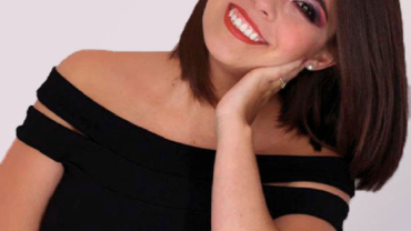 Liliana Cervantes, cantante y profesora de música en niños pequeños
